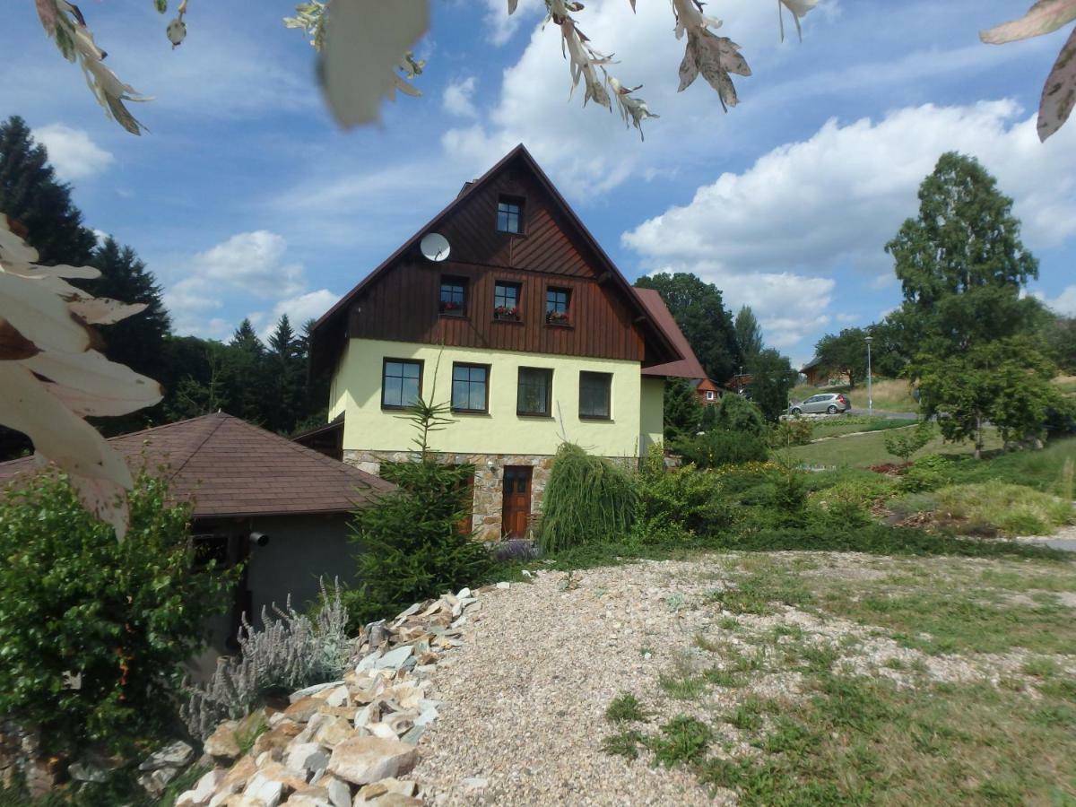 Apartments Vecernik Rokytnice 捷克布杰约维采 外观 照片